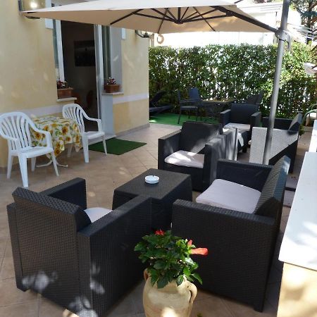 Hotel Monti Riccione Exteriör bild