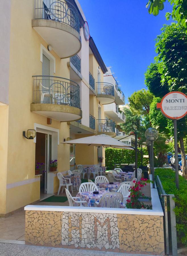 Hotel Monti Riccione Exteriör bild