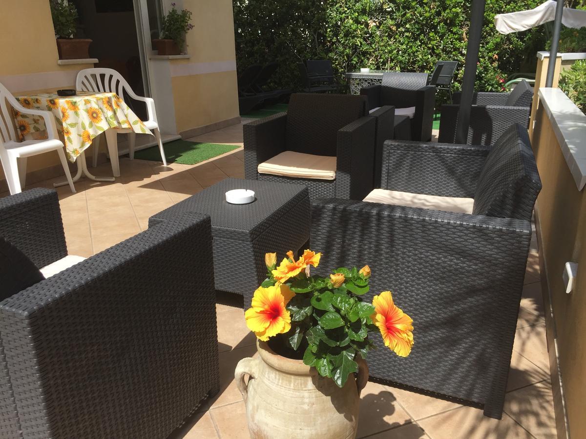 Hotel Monti Riccione Exteriör bild